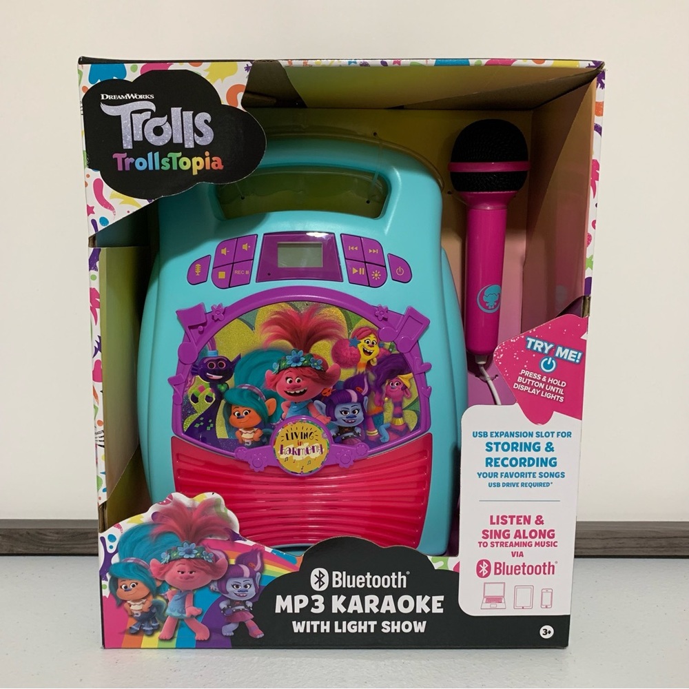 Trolls TrollsTopia Bluetooth MP3 Karaoke with Light Show-NIB